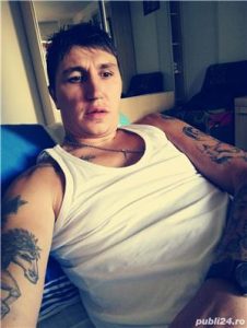 Escorte Mature: Robert, doresc sa cunosc doamna serioasa